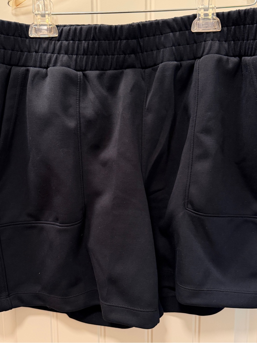 Mondetta Black Casual Athletic Shorts